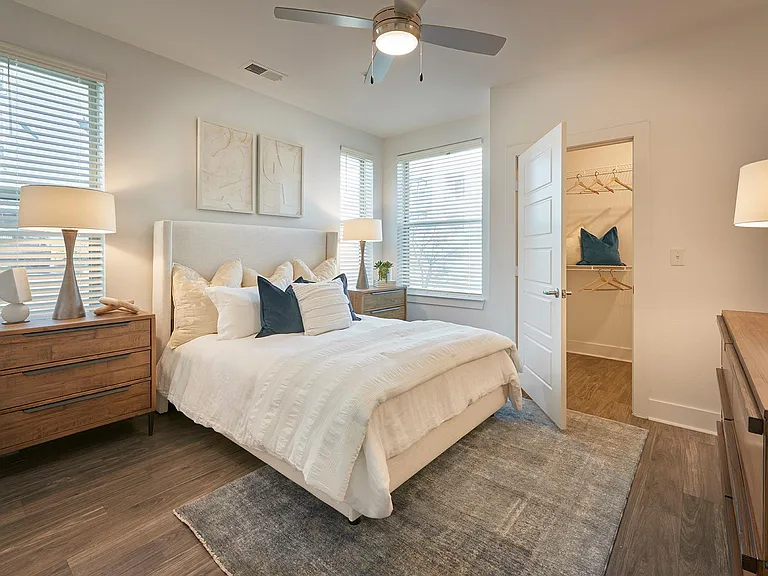 Arista Flats — Photo 28