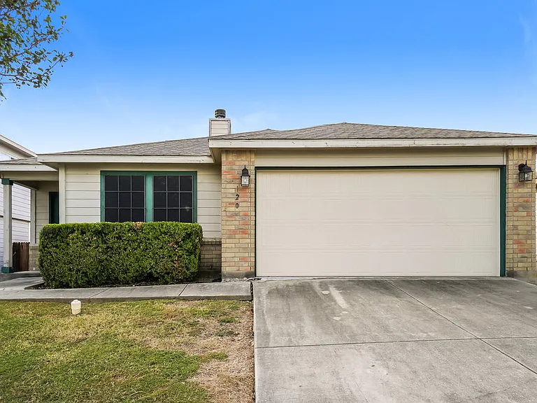 120 Bay Willow — Photo 1
