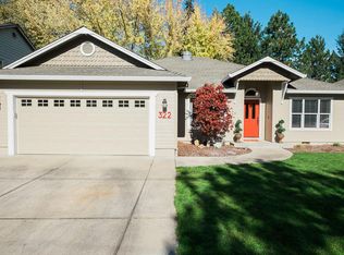 322 N Barneburg Rd, Medford, OR 97504