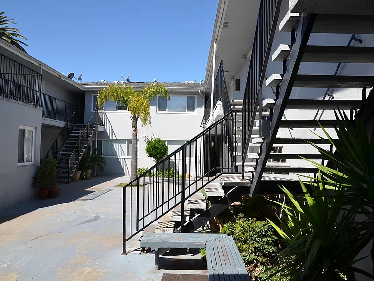 6520 Cervantes Rd. — Photo 10