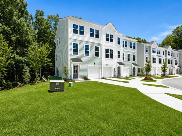 479 Caledon Ct, Johns Island, SC 29455
