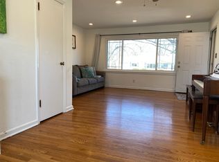 6803 W 81st St, Overland Park, KS 66204