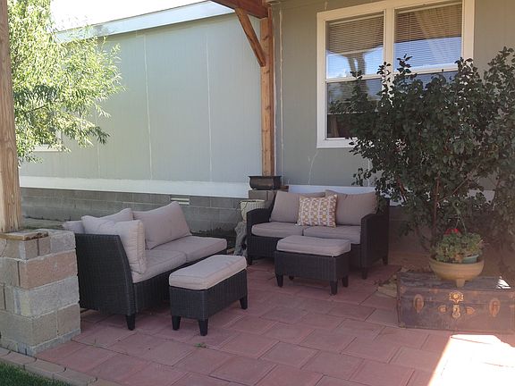 Front porch / Patio