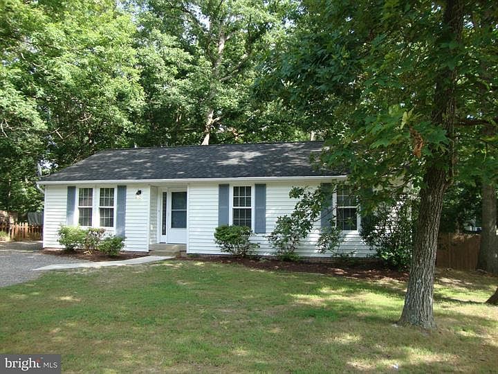 1st image of 10605 Holleybrooke Dr