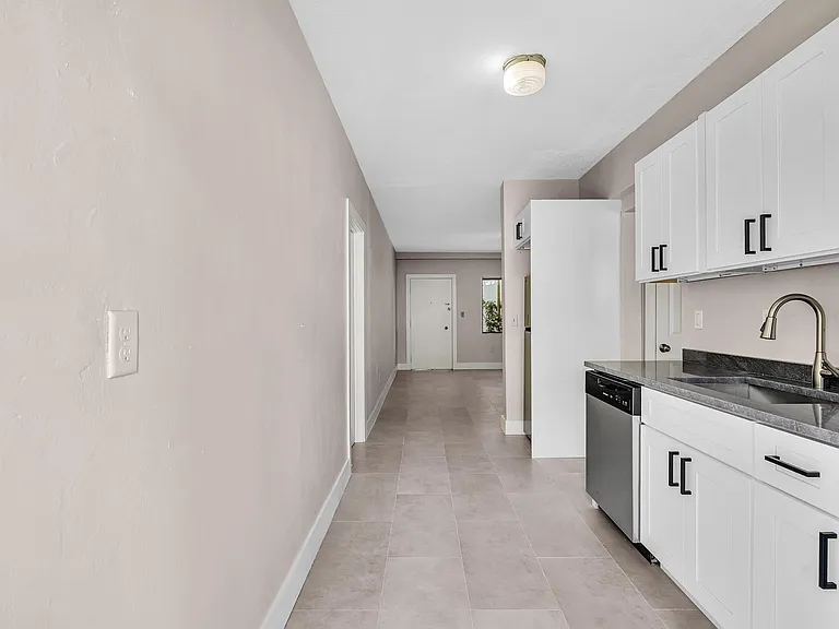 Marseille Apts — Photo 11