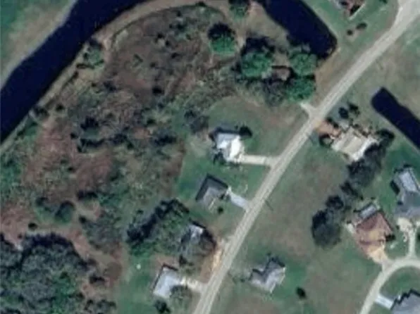 520 Foxhall Cir, Sebring, FL 33876