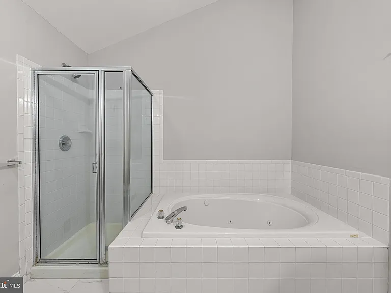 16 Lee Ct — Photo 30