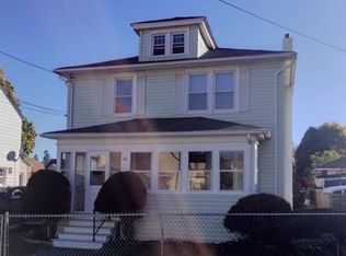 60 W Glen St, Holyoke, MA 01040