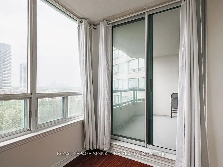 7250 Yonge St #1003 — Photo 31