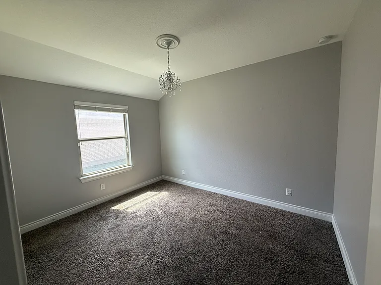 5704 Corsica Loop — Photo 12