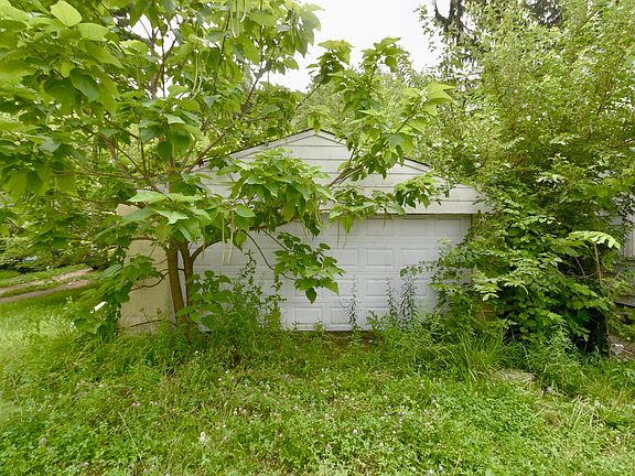 3rd image of 1452 Aberdeen Ave