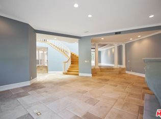 7814 Willow Glen Rd, Los Angeles, CA 90046