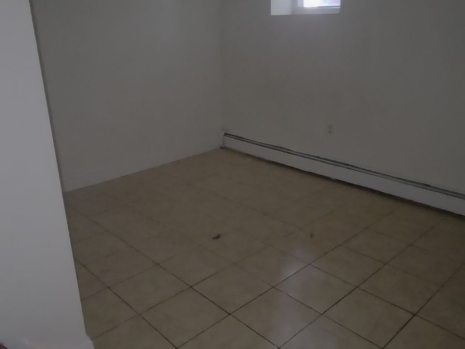 2nd image of 1505 Kerrigan Ave