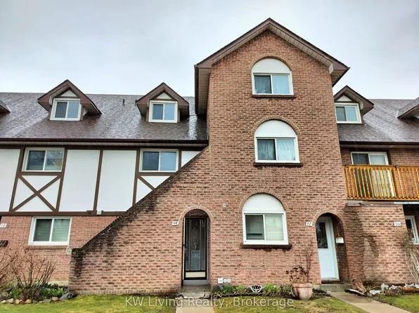 81 Irwin Rd #18, Toronto, ON M9W 5W1