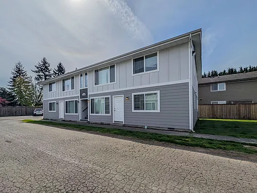 1024 Cedar Ave Photo 1