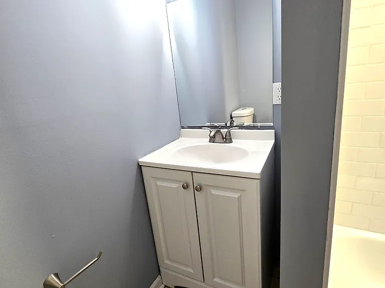 6542 Regent St — Photo 27