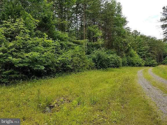 Image 2: : Road Frontage for Lot