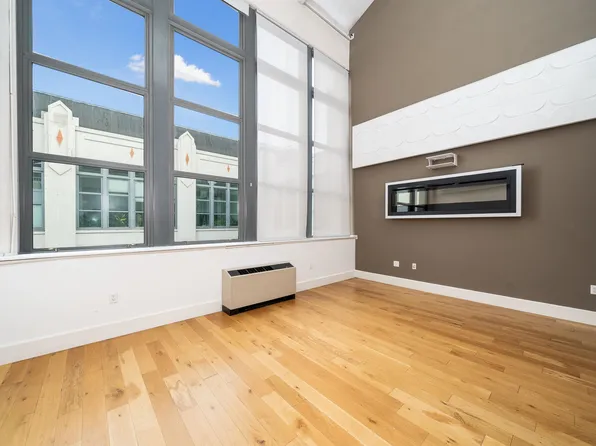 50 Dey Street image 4 of 25