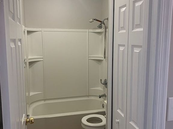 5th image of 2013 Hart Ln Floor 3