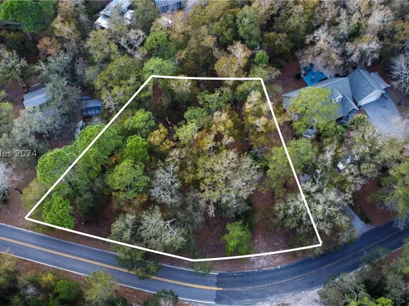 311 Dulamo Rd, Saint Helena Island, SC 29920