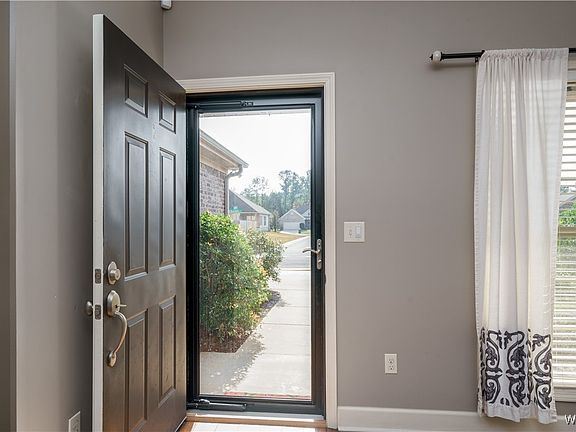 4th image of 4850 Easton Pl