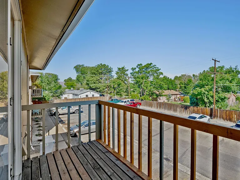 1535 Poplar Dr #21 — Photo 14