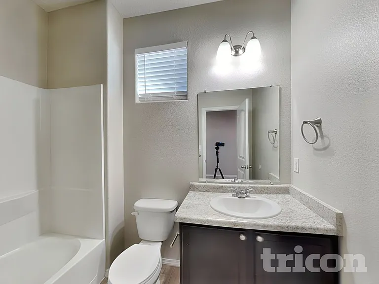 5 Dos Hermanos Ct — Photo 7