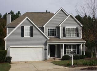 1008 Avent Meadows Ln, Holly Springs, NC 27540