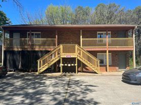 4514 Bonnell Dr NW, Huntsville, AL