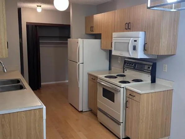 85 S Foxbend Cres N #109, Lethbridge, AB T1H 5T4