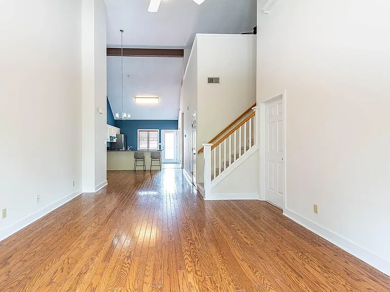 407 S Madison St #407 — Photo 5
