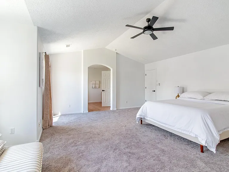 9223 Drolet Dr NW — Photo 15