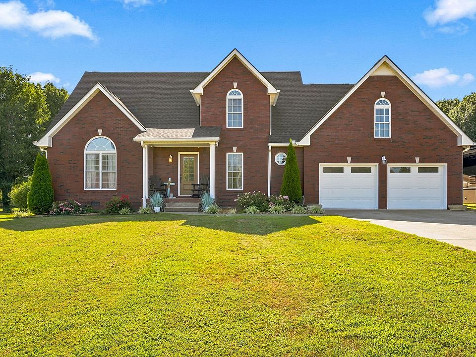1st image of 2053 Hickory Dr