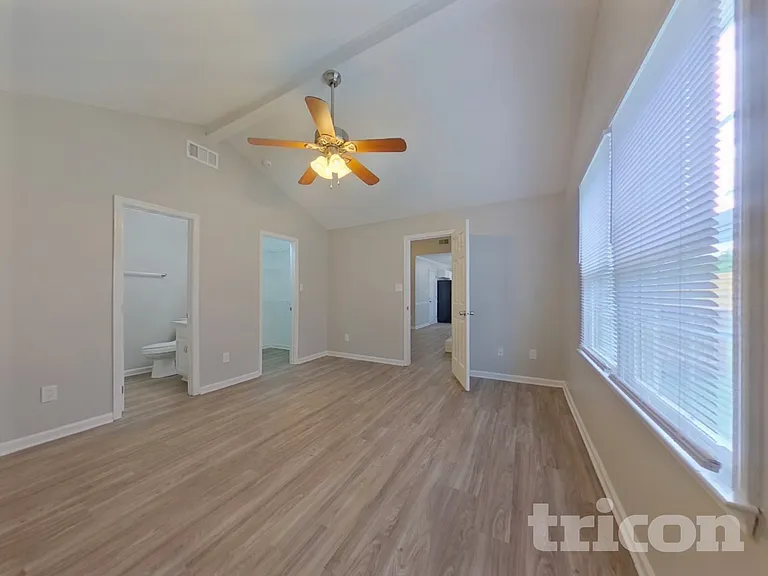 10920 Faringford Ct — Photo 7