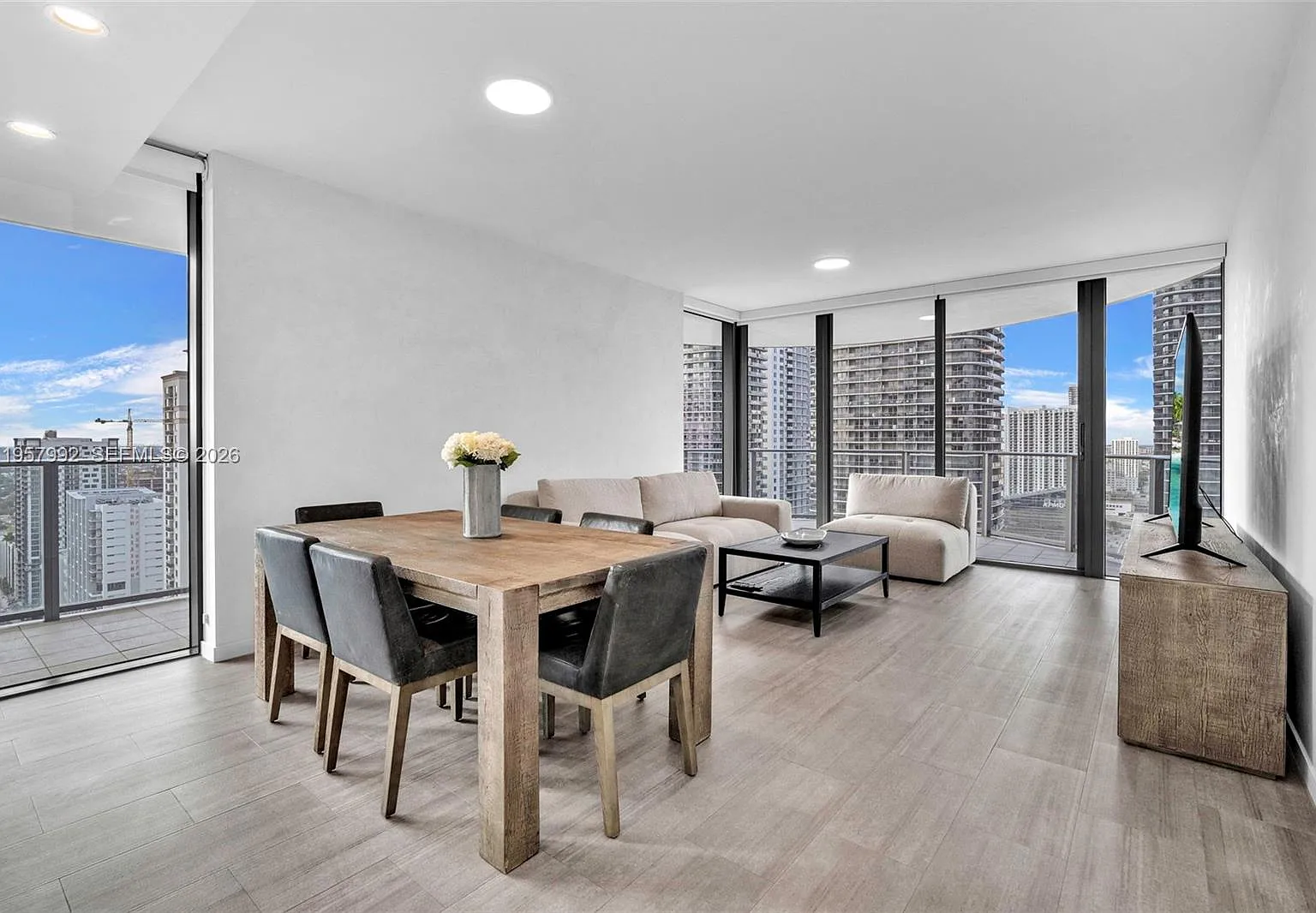 2 bed, 1356 sqft, $8,500 — Photo 1