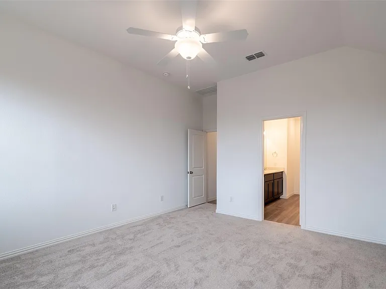3804 Chicory Ct — Photo 10