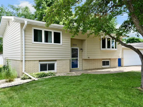 5044 W 7th Pl, Winona, MN 55987