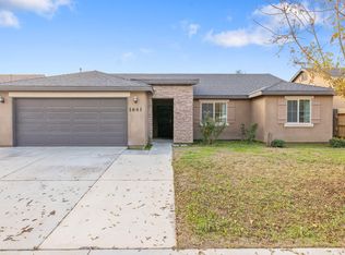 1641 N Virmargo St, Visalia, CA 93292