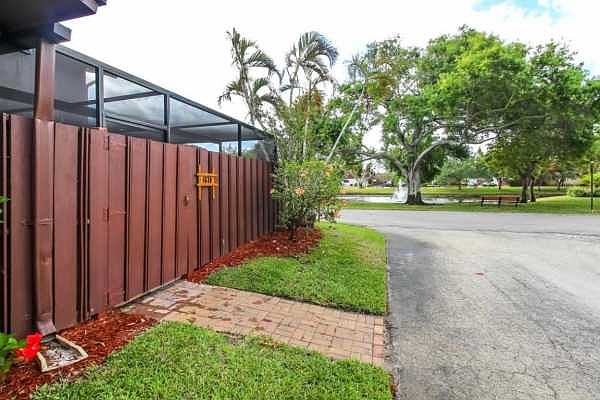 Home For Sale In COUNTRY AS