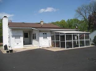 2nd image of 149 Horseneck Rd