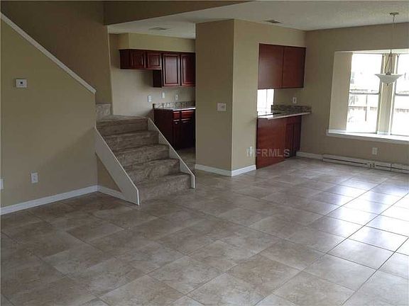 5th image of 2203 Kentucky Derby Dr