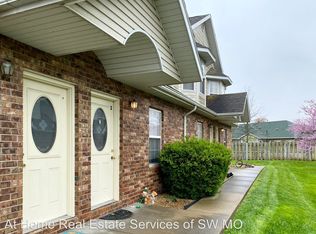 1502 W Frosty Dr #2, Ozark, MO 65721