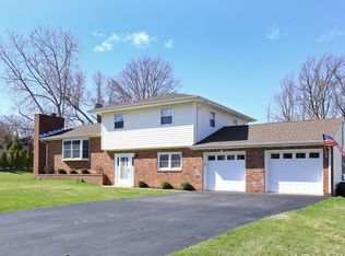 13 Ten Eyck Pl, Edison, NJ 08820