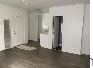 14711 Erwin St #1, Van Nuys, CA 91411
