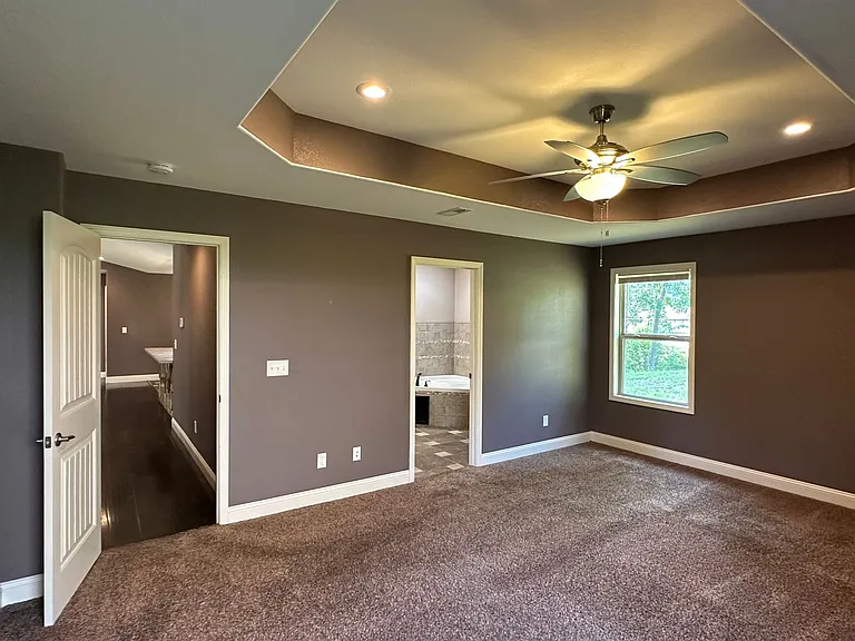 335 Lyle Curtis Cir — Photo 32