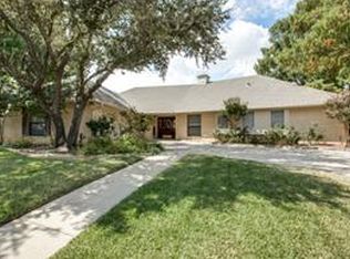 1106 Crowley Rd, Arlington, TX 76012