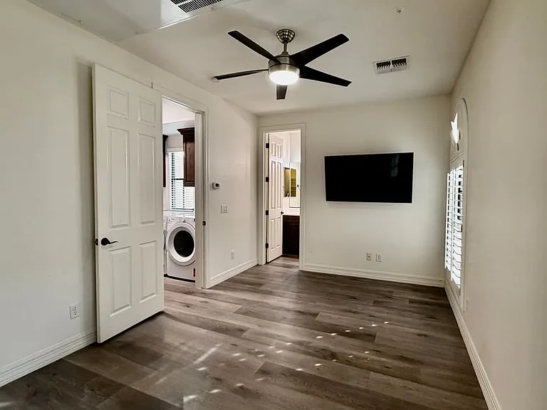 1777 W Ocotillo Rd — Photo 32