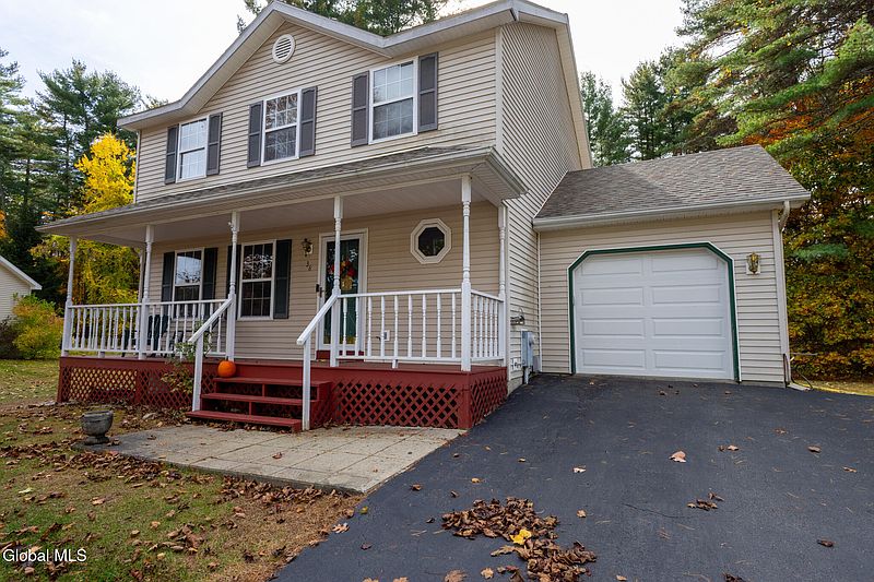 2nd image of 38 Autumn Lane