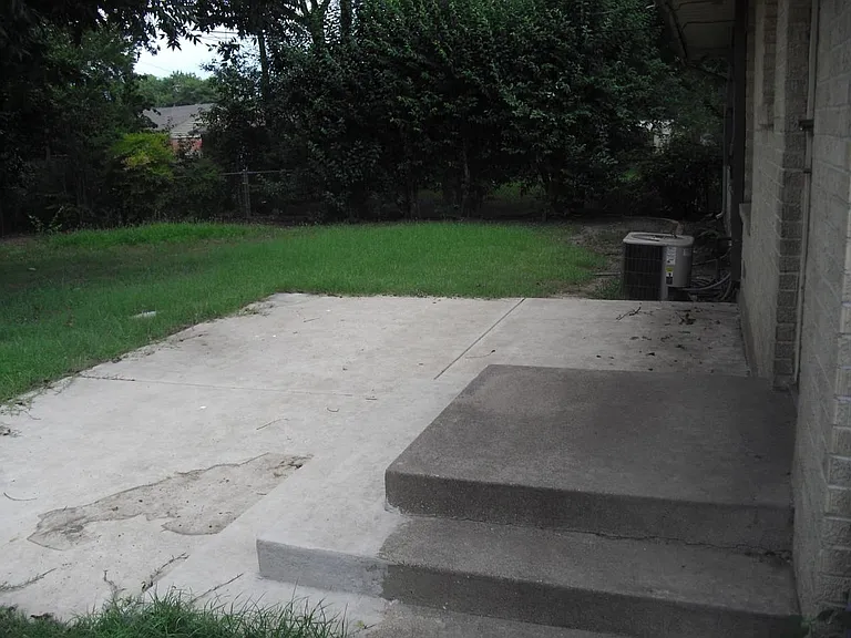 Huge Patio in Back yard