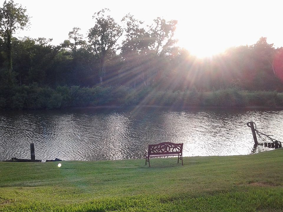 141 Feet with bulkhead on Chocolate Bayou.